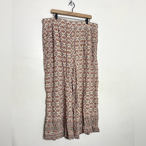 Torrid Womens Pull-On Wide Leg Floral High Rise Pants - Picture 4 of 12